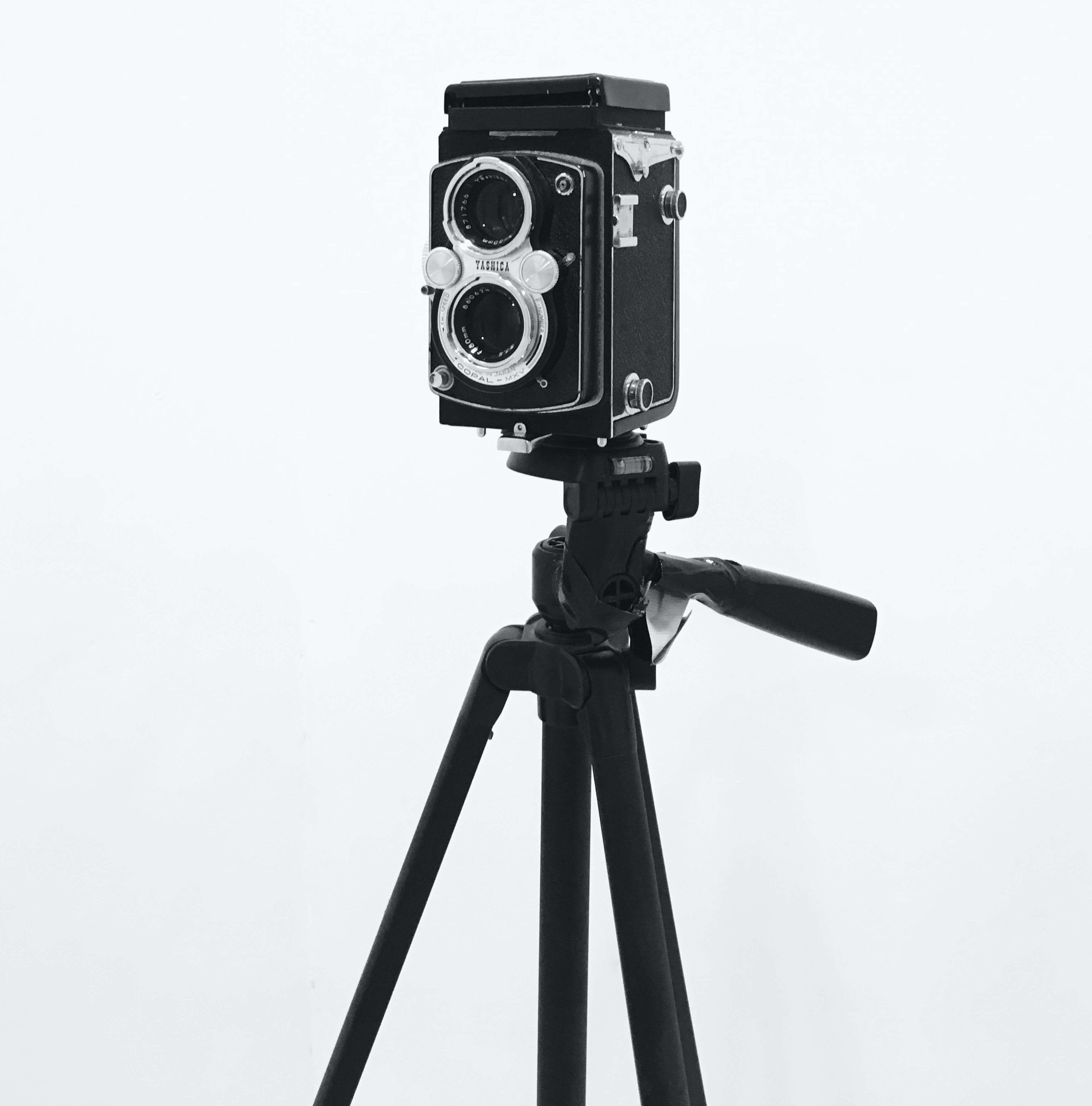 camera-tripod