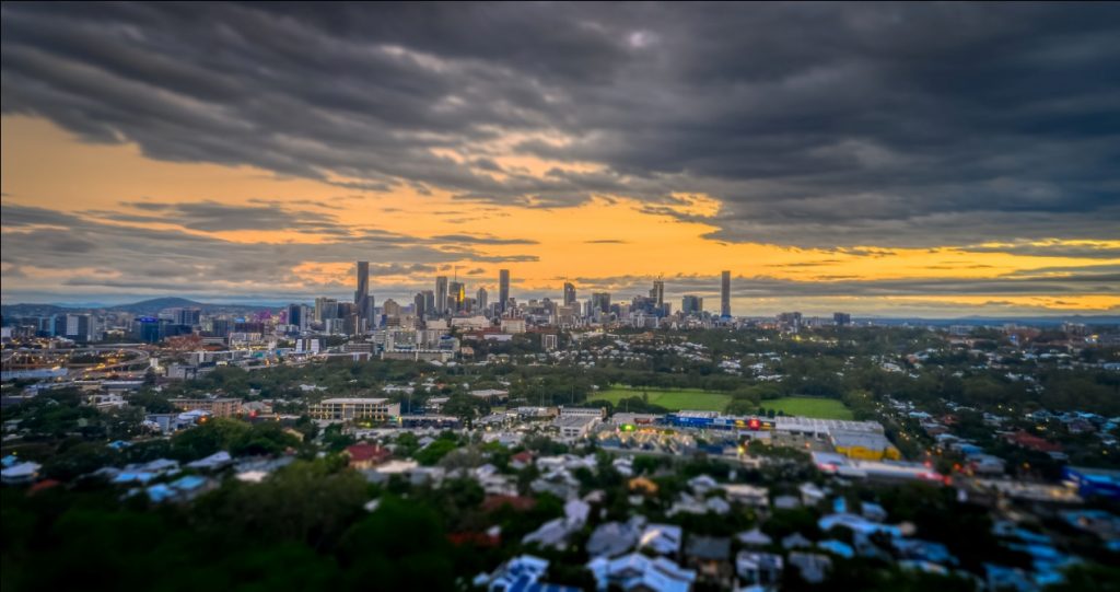 How to Create Tilt Shift Photos with iPhone? (Additional Method Included) - Fotor's Blog